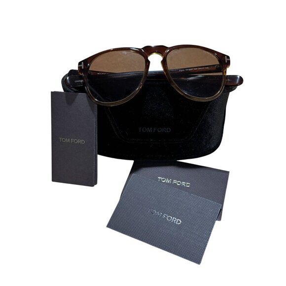 Tom Ford Flynn TF9291 50F Sunglasses Brown Gradient Lenses 54-17-145 Case & Card - Picture 1 of 8